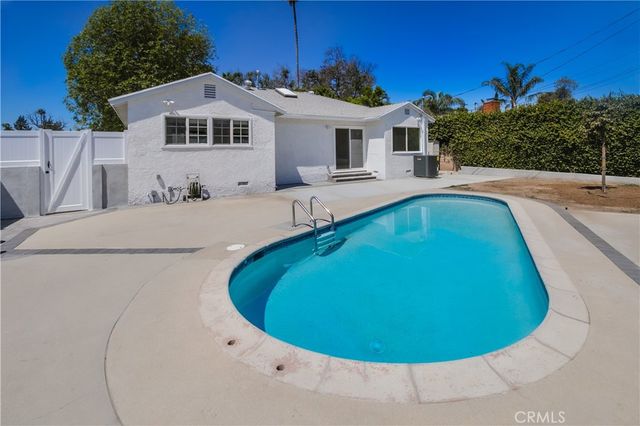 11000 Gaviota Avenue, Granada Hills, CA 91344