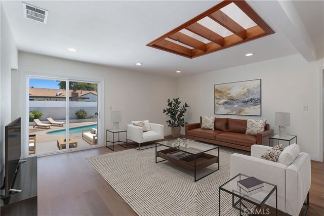 11000 Gaviota Avenue, Granada Hills, CA 91344