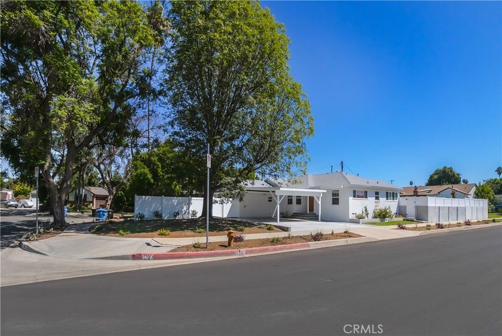 11000 Gaviota Avenue, Granada Hills, CA 91344