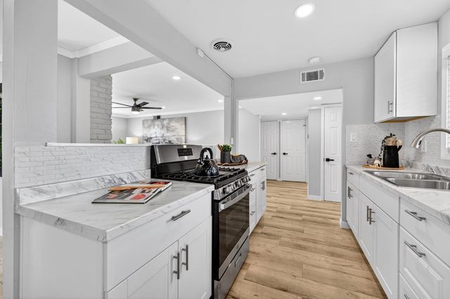 4009 Fairwood Way, Carmichael, CA 95608