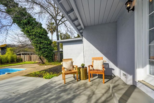 4009 Fairwood Way, Carmichael, CA 95608