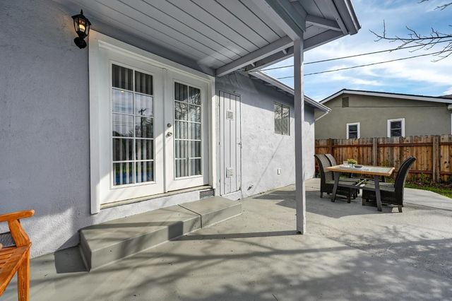 4009 Fairwood Way, Carmichael, CA 95608