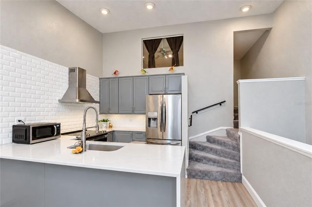 6238 92ND PLACE N 3205, Pinellas Park, FL 33782