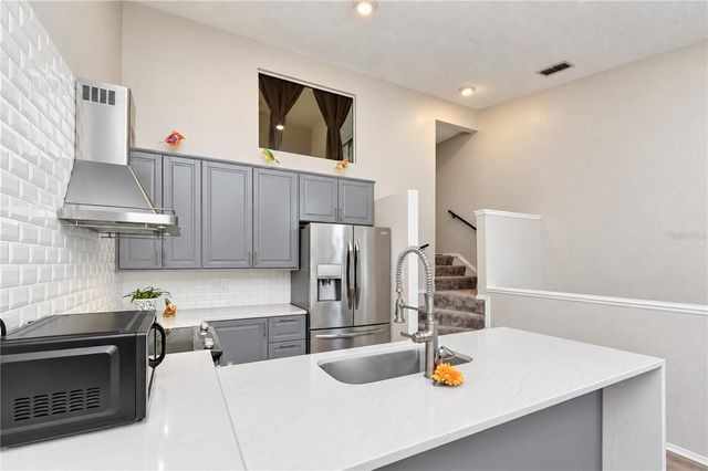 6238 92ND PLACE N 3205, Pinellas Park, FL 33782