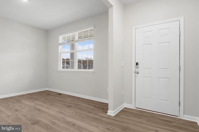 3210 WHITE TAIL DR, Locust Grove, VA 22508