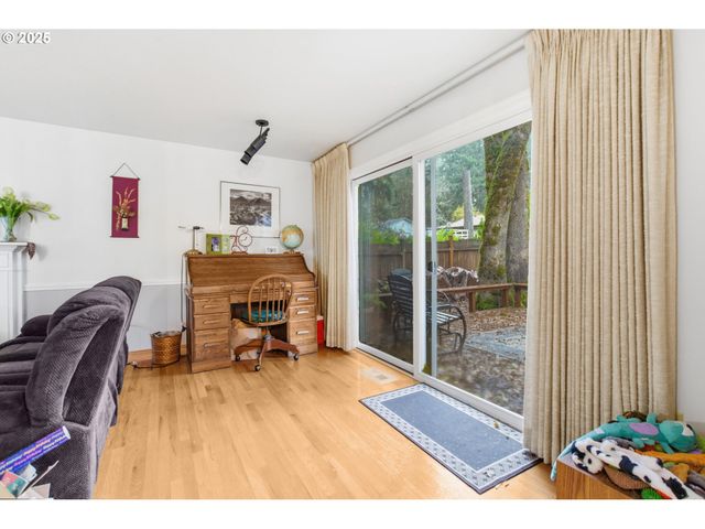 4010 Nw ELMWOOD Dr, Corvallis, OR 97330