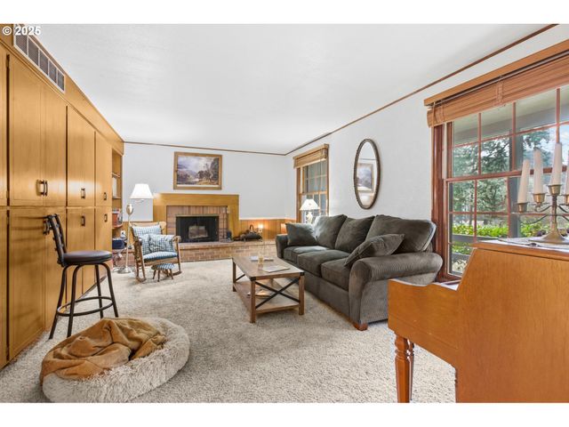 4010 Nw ELMWOOD Dr, Corvallis, OR 97330