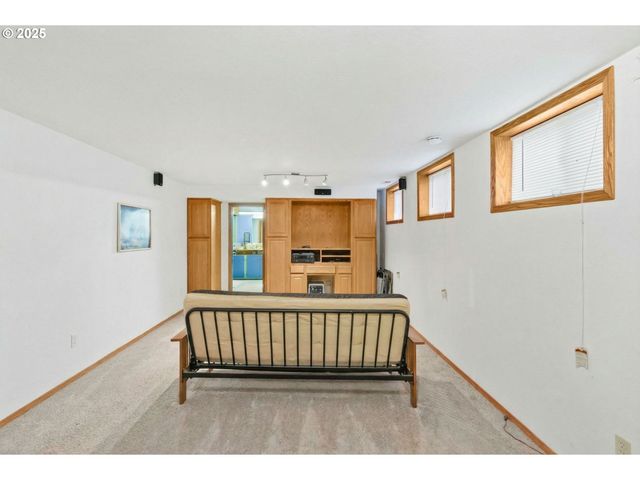 4010 Nw ELMWOOD Dr, Corvallis, OR 97330