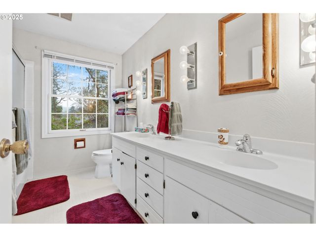 4010 Nw ELMWOOD Dr, Corvallis, OR 97330