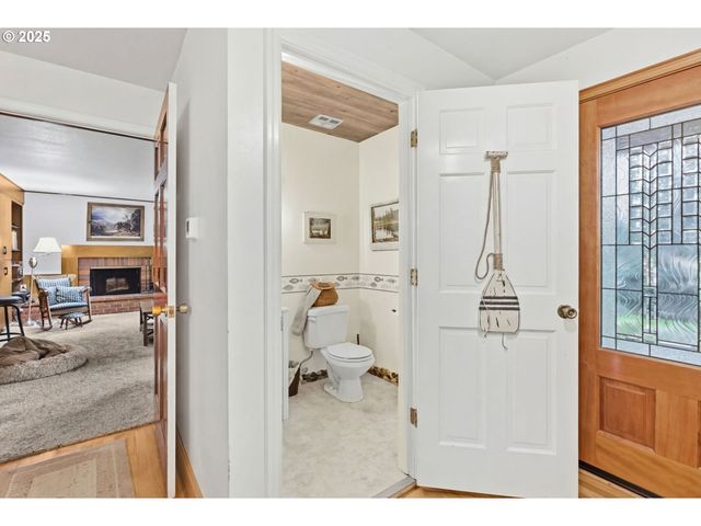 4010 Nw ELMWOOD Dr, Corvallis, OR 97330