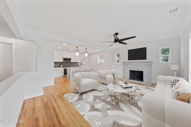 625 Hunter Lake Drive, Reno, NV 89509