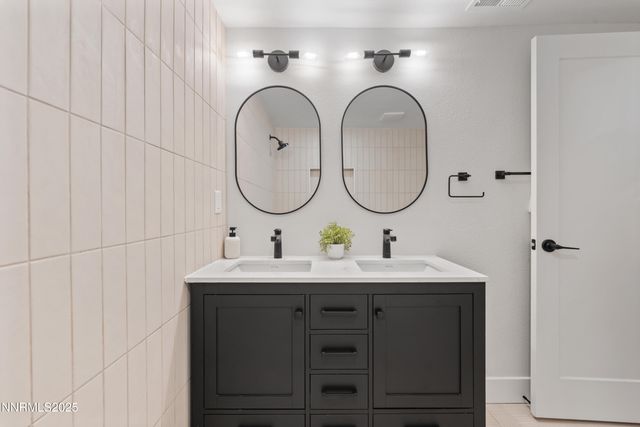 625 Hunter Lake Drive, Reno, NV 89509