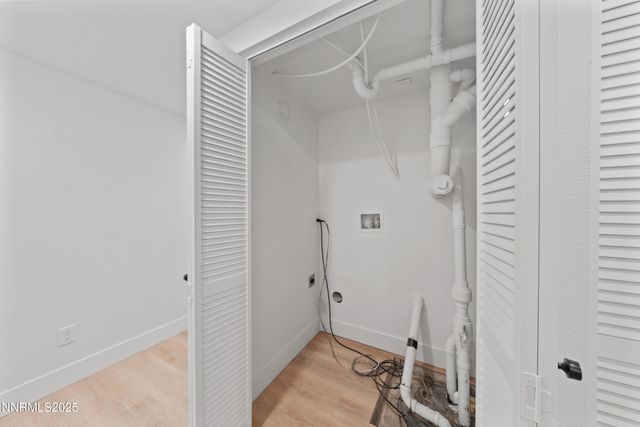 625 Hunter Lake Drive, Reno, NV 89509