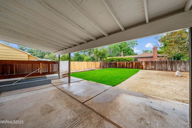 625 Hunter Lake Drive, Reno, NV 89509