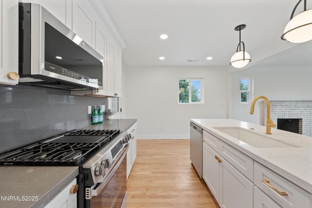 625 Hunter Lake Drive, Reno, NV 89509