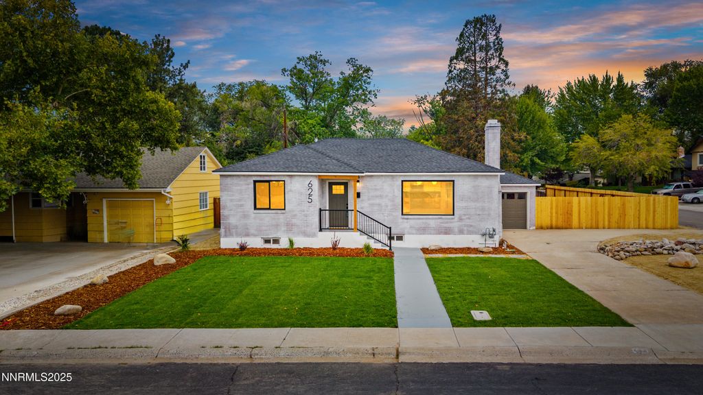 625 Hunter Lake Drive, Reno, NV 89509