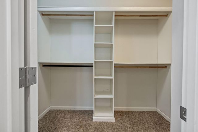 4002 E Cypress Avenue, Visalia, CA 93292