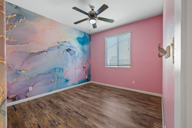 4002 E Cypress Avenue, Visalia, CA 93292