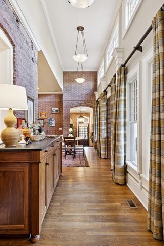 214 3rd Ave, S, Franklin, TN 37064