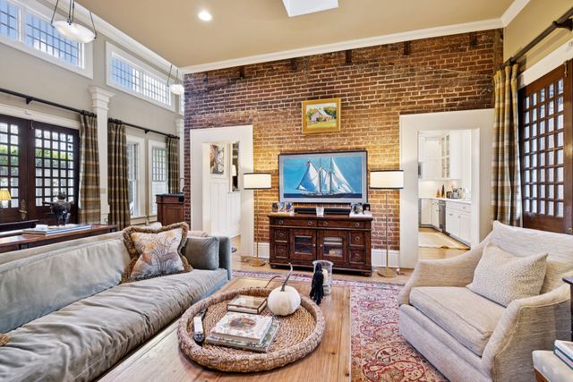 214 3rd Ave, S, Franklin, TN 37064