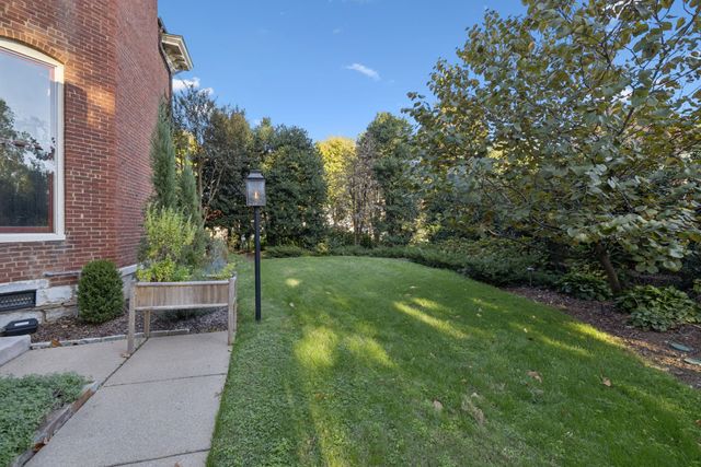 214 3rd Ave, S, Franklin, TN 37064