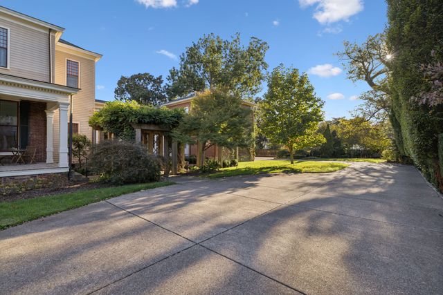 214 3rd Ave, S, Franklin, TN 37064