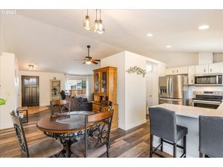 1219 HOMESTEAD Pl, Molalla, OR 97038