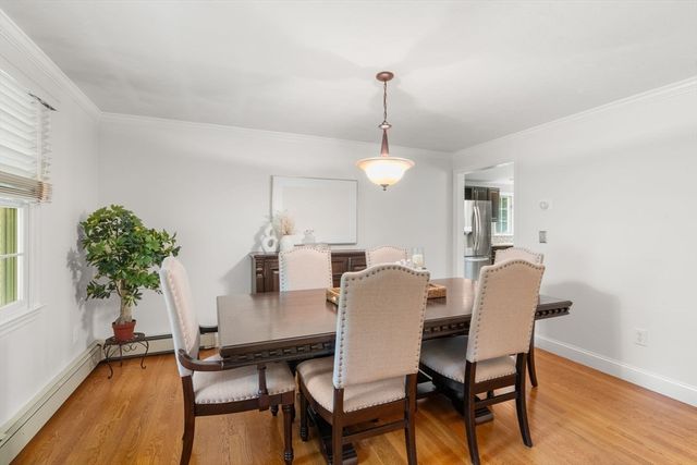 27 Lancashire Dr, Mansfield, MA 02048