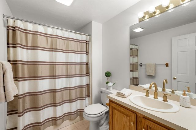 27 Lancashire Dr, Mansfield, MA 02048