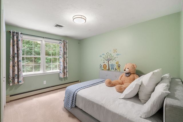 27 Lancashire Dr, Mansfield, MA 02048
