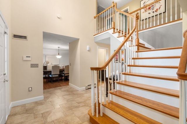 27 Lancashire Dr, Mansfield, MA 02048