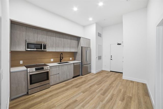 4315 S Congress Ave 104, Austin, TX 78745