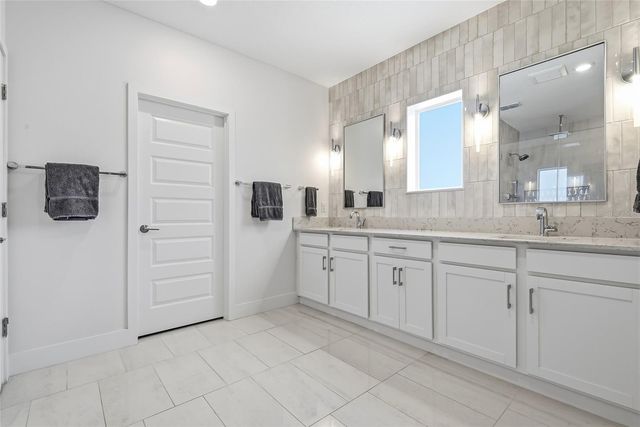 7514 S KISSIMMEE STREET, Tampa, FL 33616