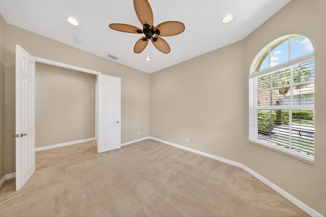 7453 Bob O Link Way, Port St. Lucie, FL 34986