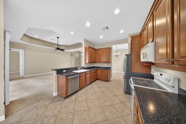 7453 Bob O Link Way, Port St. Lucie, FL 34986