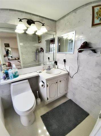 308 N Markham N, Deerfield Beach, FL 33442