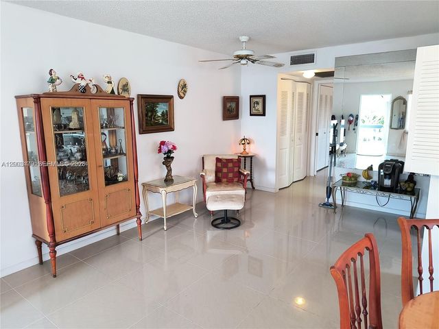 308 N Markham N, Deerfield Beach, FL 33442
