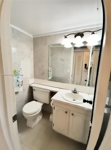 308 N Markham N, Deerfield Beach, FL 33442