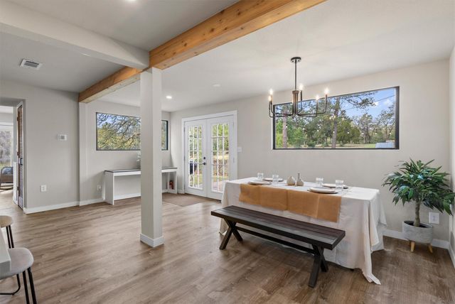 836 Cottletown RD, Smithville, TX 78957