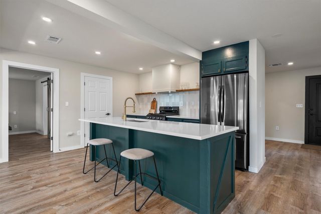 836 Cottletown RD, Smithville, TX 78957