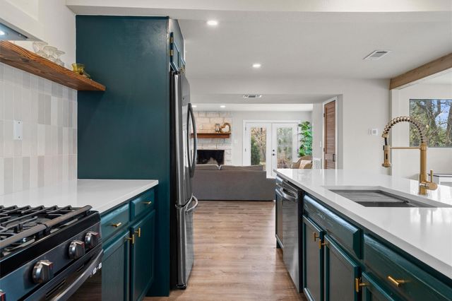 836 Cottletown RD, Smithville, TX 78957