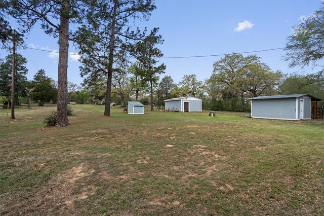 836 Cottletown RD, Smithville, TX 78957