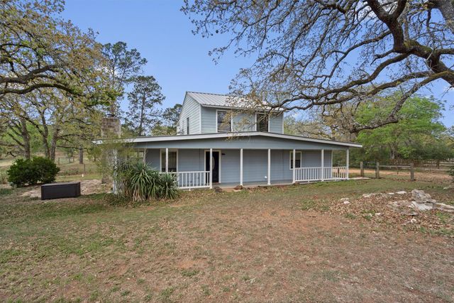 836 Cottletown RD, Smithville, TX 78957