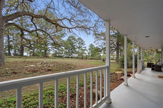 836 Cottletown RD, Smithville, TX 78957