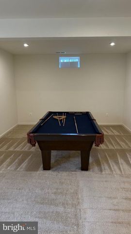 12155 FALLEN TIMBERS CIR, Hagerstown, MD 21740