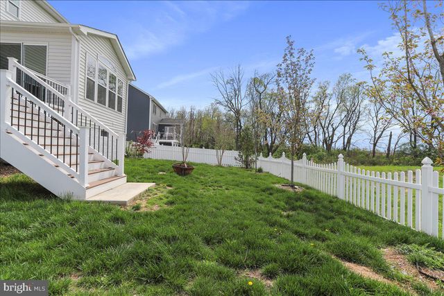12155 FALLEN TIMBERS CIR, Hagerstown, MD 21740