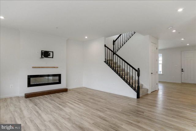 12155 FALLEN TIMBERS CIR, Hagerstown, MD 21740