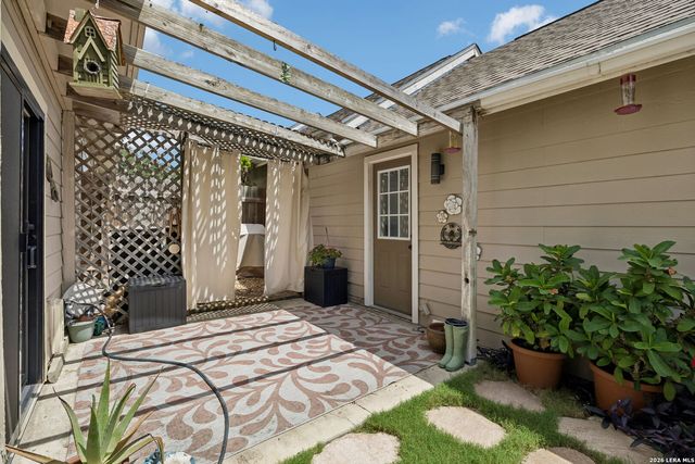 12 Cross Canyon, San Antonio, TX 78247