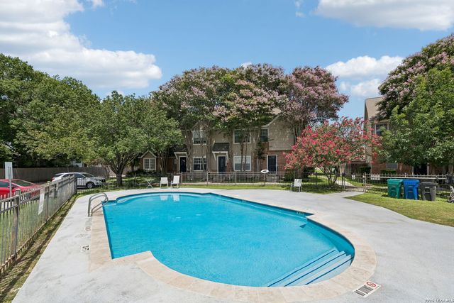 12 Cross Canyon, San Antonio, TX 78247