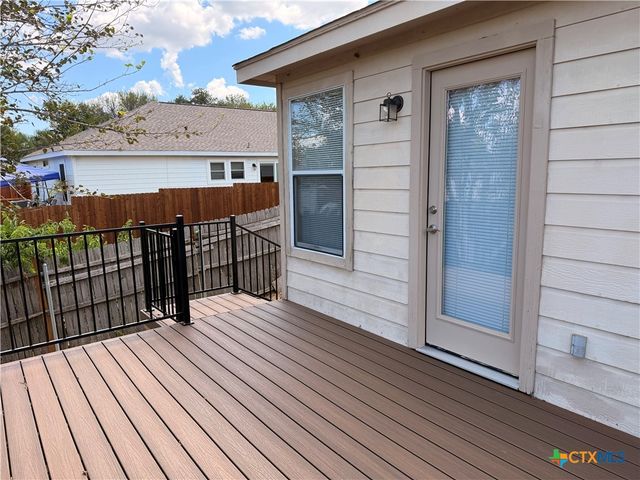 1229 Hilltop Drive, San Marcos, TX 78666